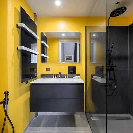 Le Coq Impérial - Parking - Spacieux