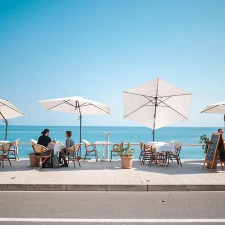 Le Coq Imperial - Parking - Ac - Wifi Apartment *